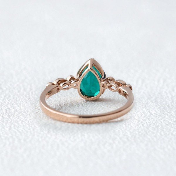 Pear Shaped Green Emerald Vintage Beaded Ring - Back