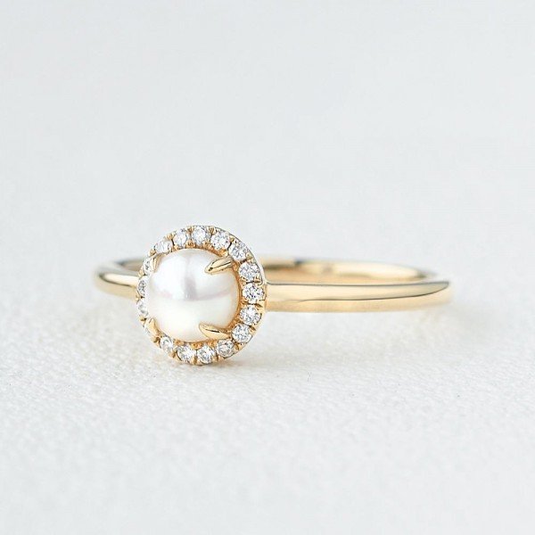 Round Pearl Halo Ring - Side