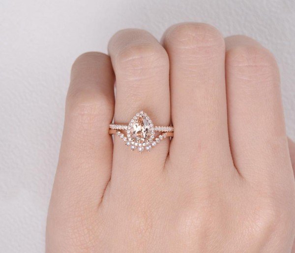 Pear Pink Morganite Halo Ring Set - Finger