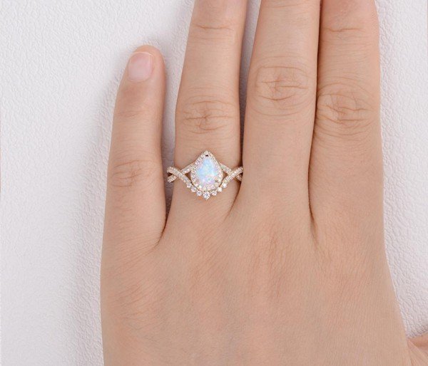 Pear Shaped Lab Opal Halo Twist Pave Ring - Yellow - Finger
